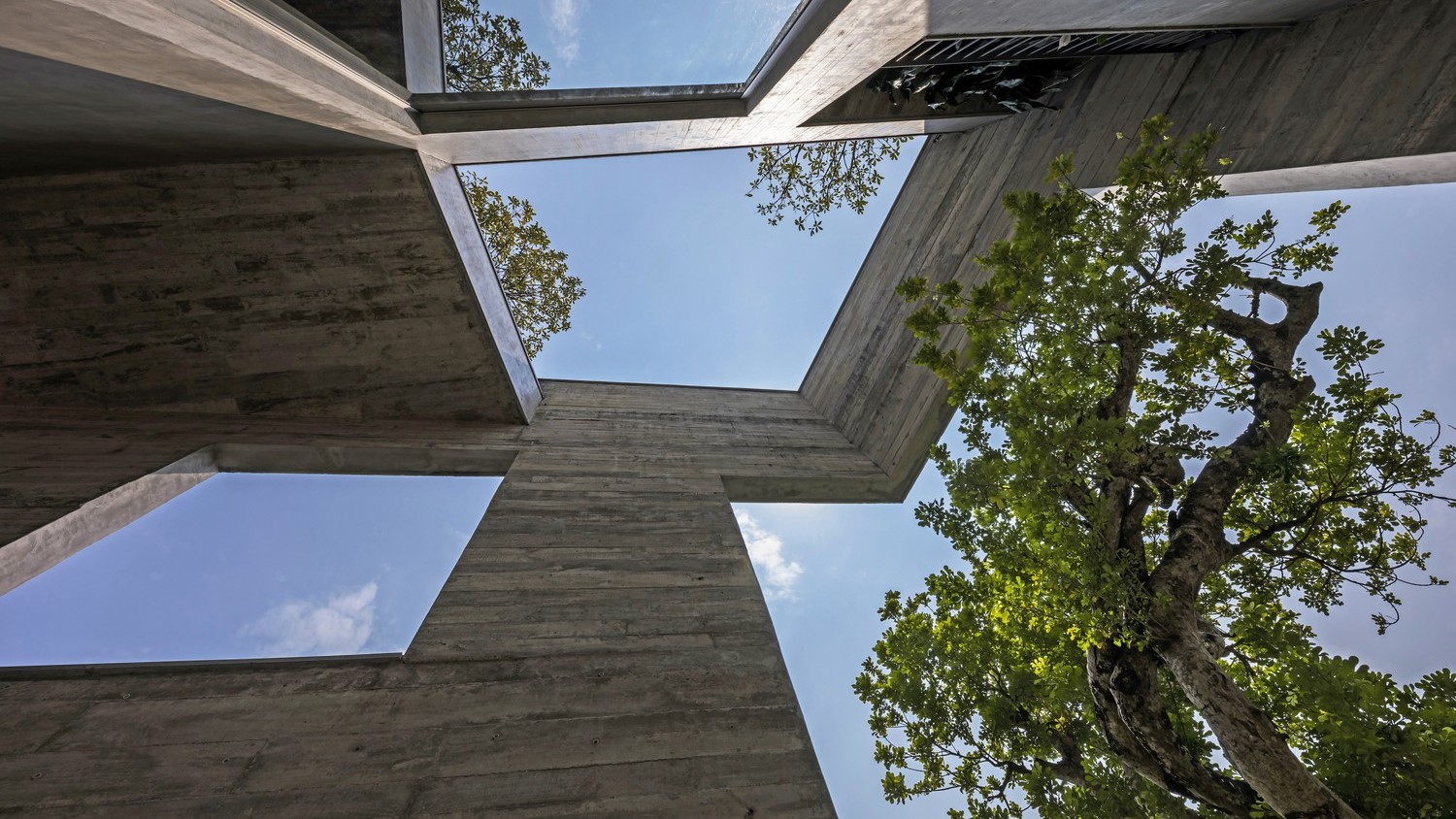 THÔNG BÁO ĐIỀU CHỈNH LỊCH THI CÁC MÔN NĂNG KHIẾU ĐỢT 2 NĂM 2026